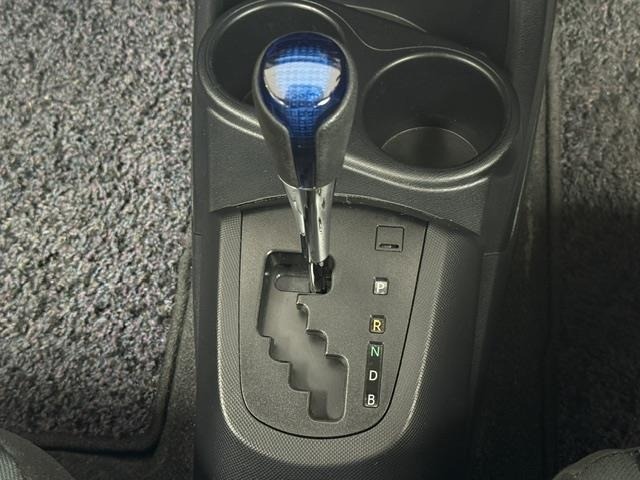Toyota AQUA 2015 8005891-12