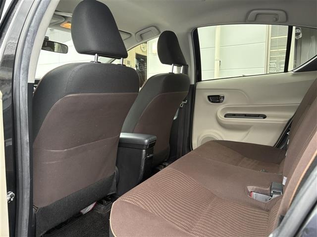 Toyota AQUA 2013 8006011-12