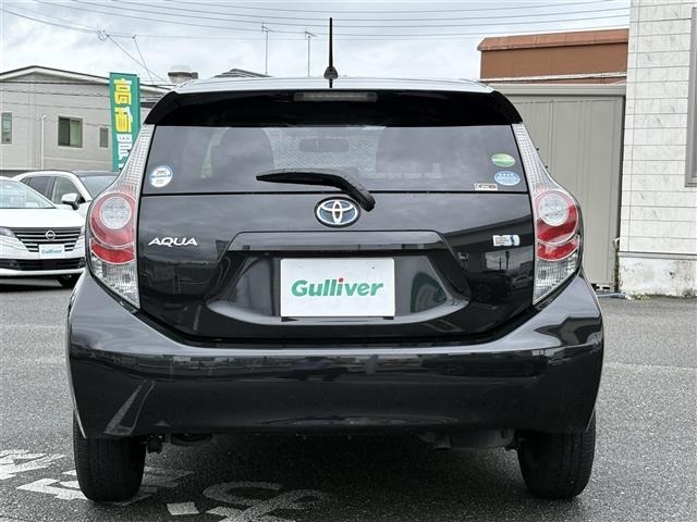 Toyota AQUA 2013 8006011-21