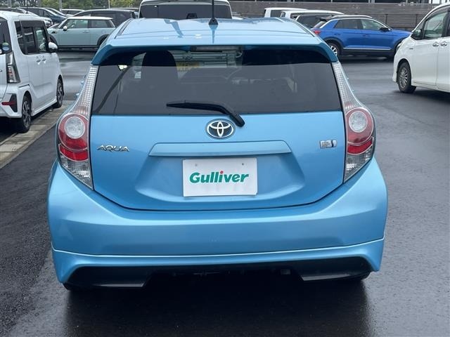 Toyota AQUA 2013 8006041-11