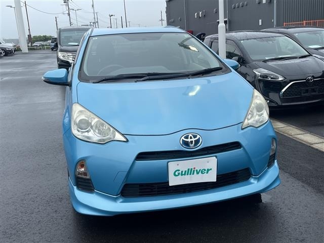 Toyota AQUA 2013 8006041-9