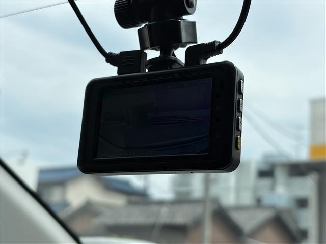 Toyota AQUA 2014 8006065-1