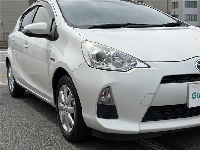 Toyota AQUA 2014 8006065-6