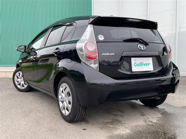 Toyota AQUA 2014 8006066-13