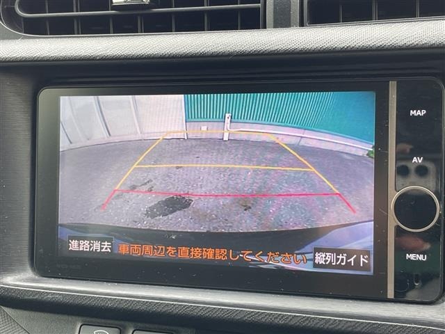 Toyota AQUA 2014 8006066-17