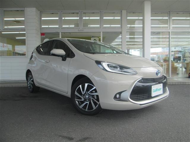 Toyota AQUA 2023 8006078-0