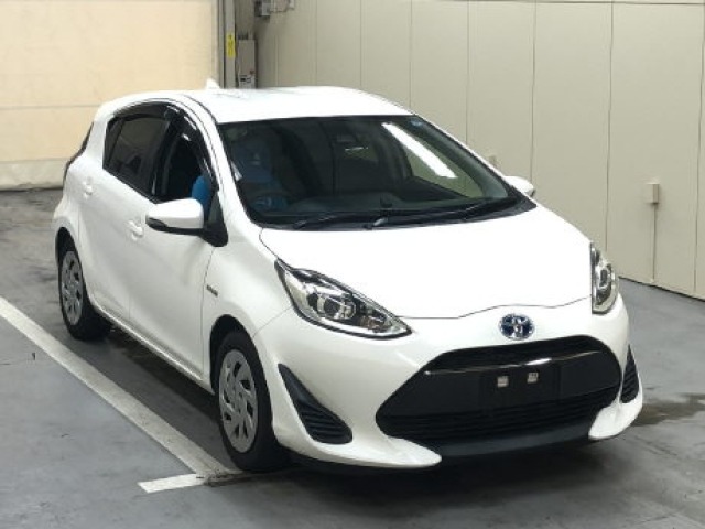 Toyota AQUA 2019 8006224-0