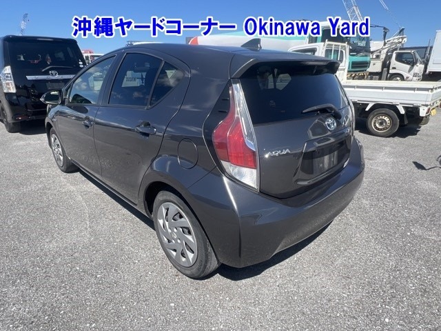 Toyota AQUA 2015 8006244-1