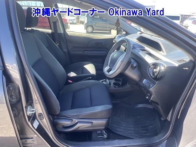 Toyota AQUA 2015 8006244-6