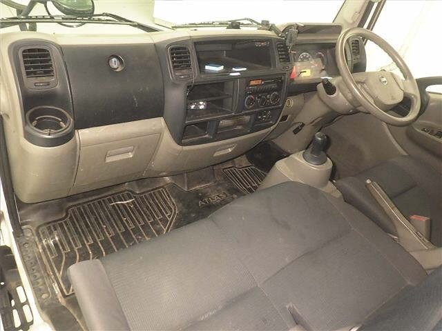 Nissan ATLAS 2015 7988963-4