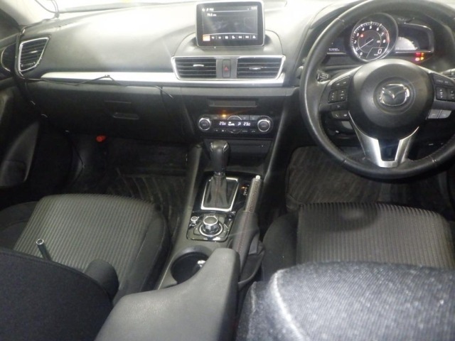 Mazda AXELA 2016 7996436-3