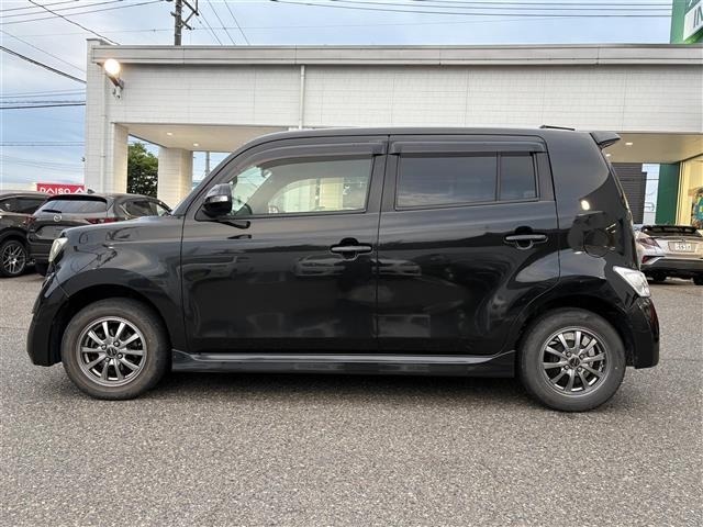Toyota BB 2011 8002170-10