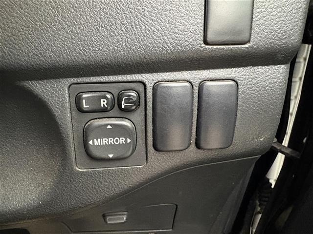 Toyota BB 2011 8002170-17