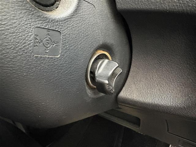 Toyota BB 2011 8002170-18
