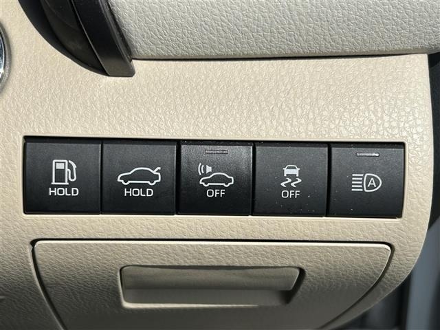 Toyota CAMRY 2018 8013165-1