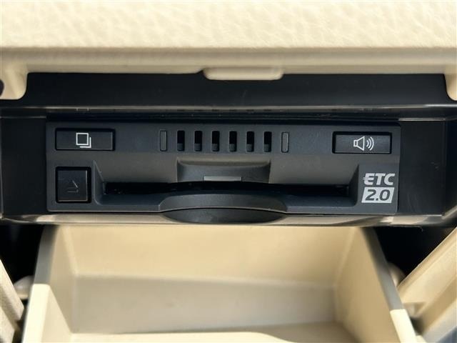 Toyota CAMRY 2018 8013165-7