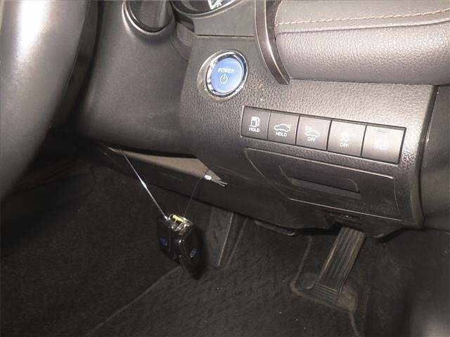 Toyota CAMRY 2019 8013201-8