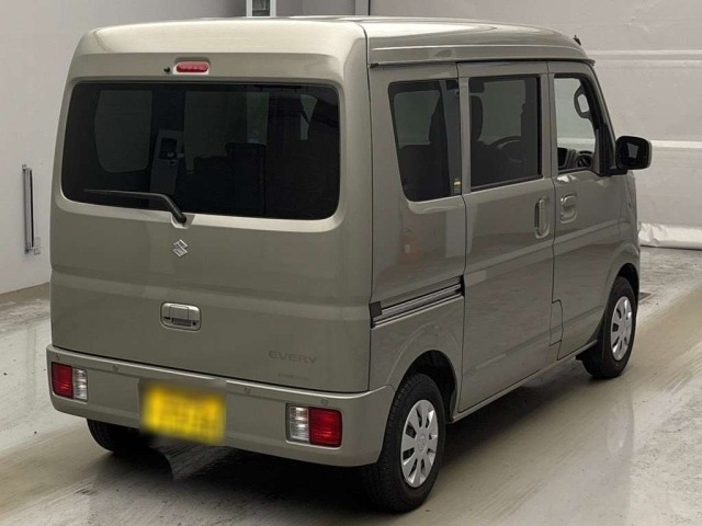 Suzuki EVERY 2025 8012952-1