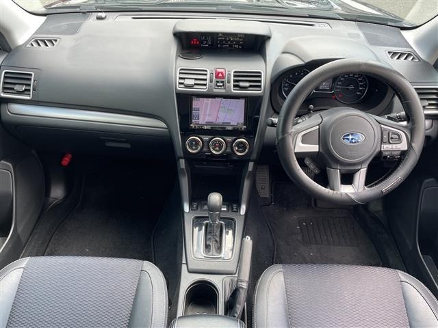 Subaru FORESTER 2018 8014229-16