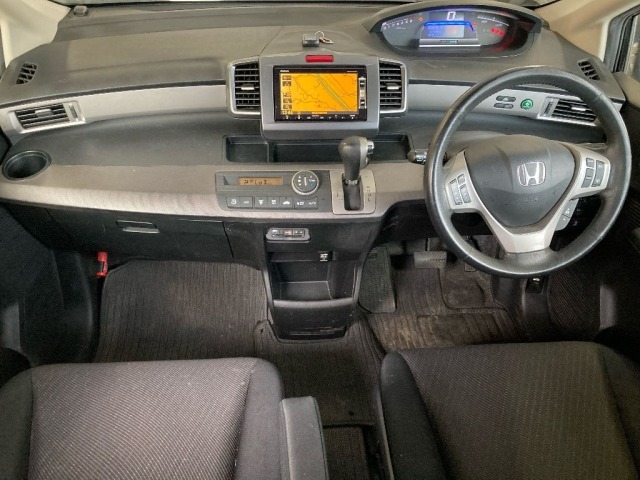 Honda FREED 2013 8015463-3