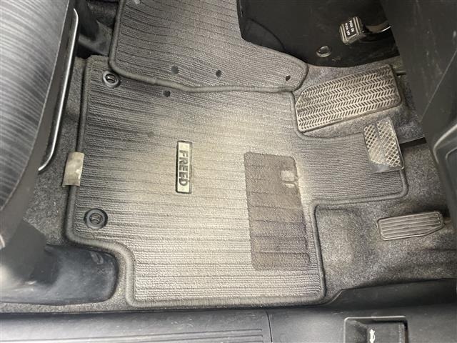 Honda FREED 2013 8015661-6