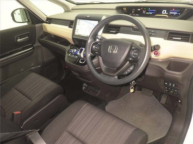 Honda FREED 2017 8015670-3