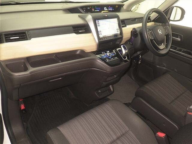 Honda FREED 2017 8015670-4