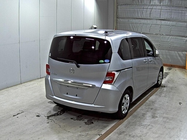 Honda FREED 2015 8015674-5