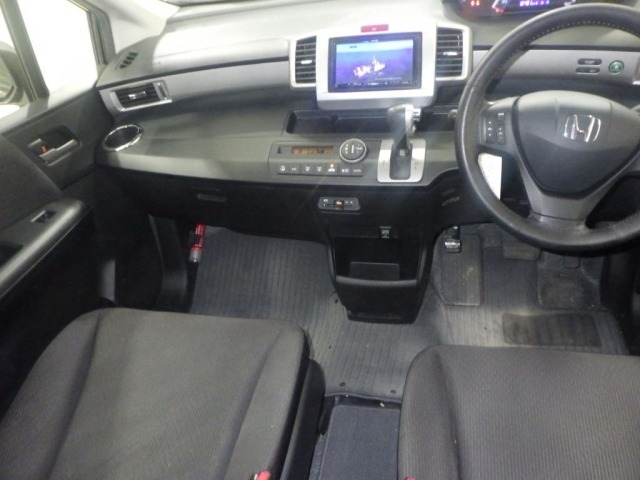 Honda FREED 2013 8015675-3