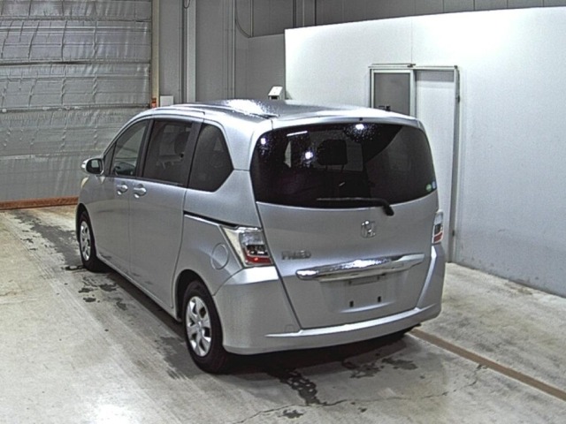 Honda FREED 2013 8015680-1