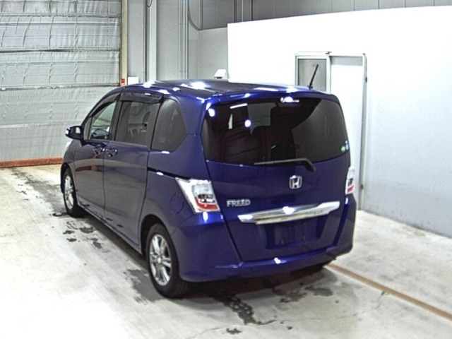 Honda FREED 2013 8015688-1