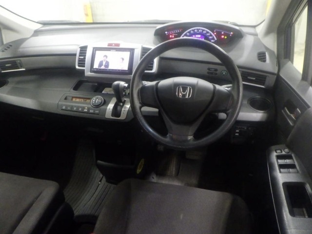 Honda FREED 2013 8015688-3