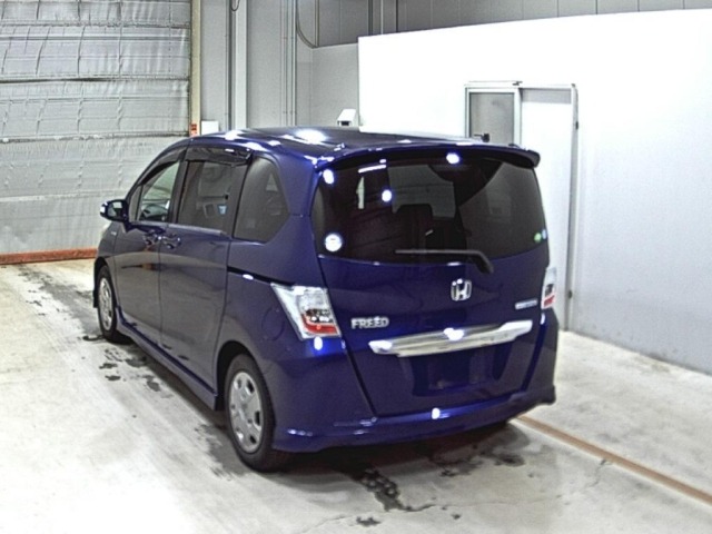 Honda FREED 2013 8015689-1