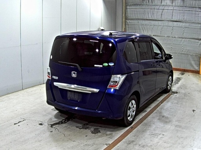 Honda FREED 2013 8015690-5