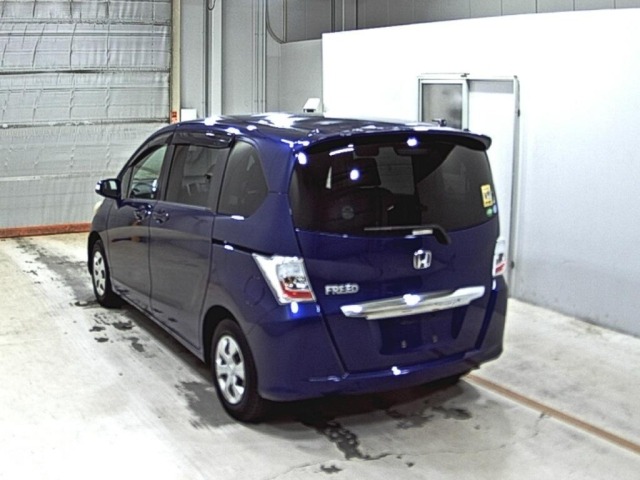 Honda FREED 2013 8015698-1