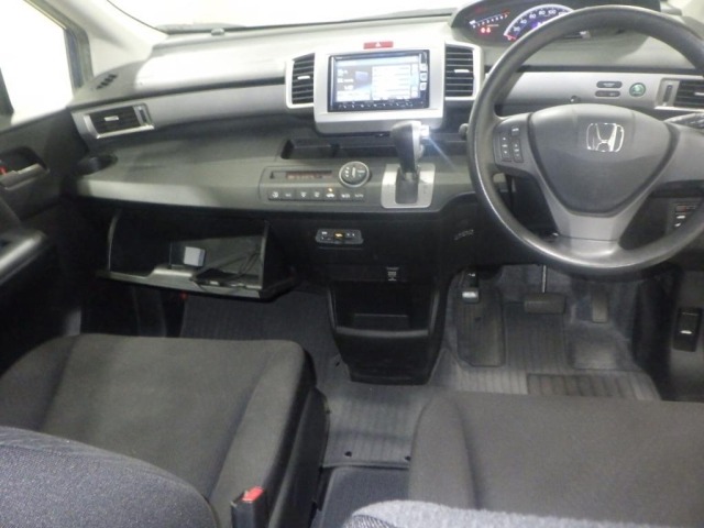 Honda FREED 2013 8015698-3