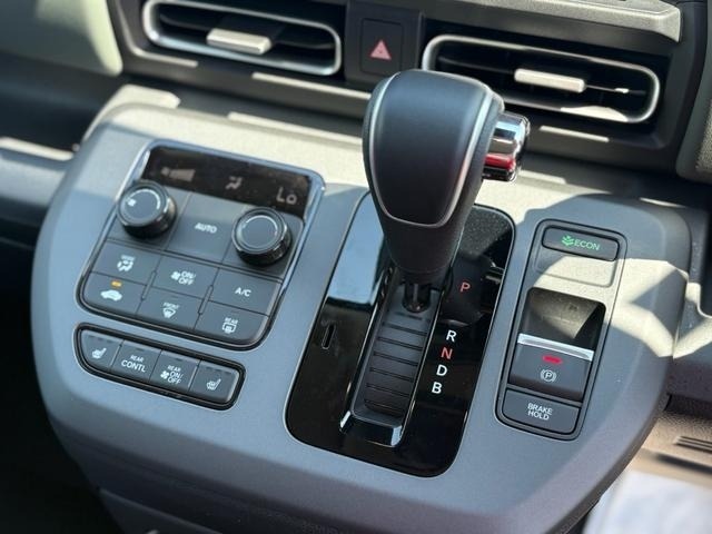 Honda FREED 2025 8015711-26