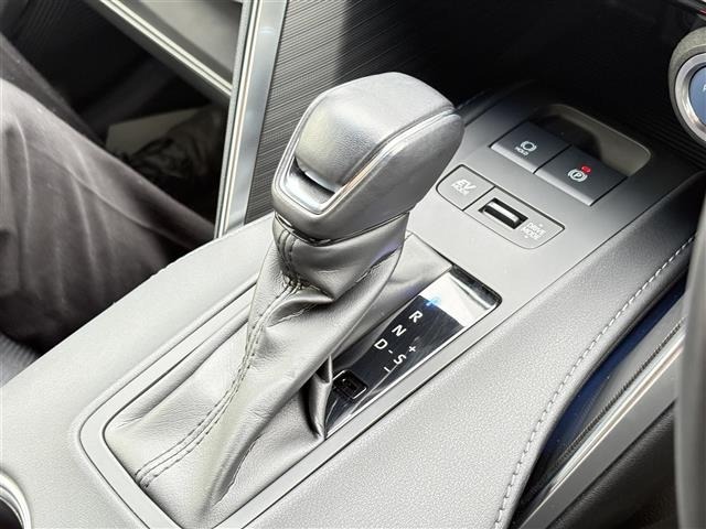 Toyota HARRIER 2020 8014278-17