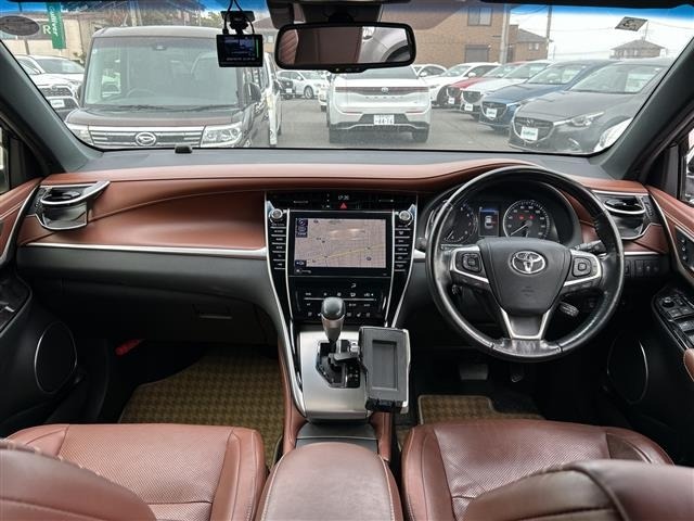 Toyota HARRIER 2019 8014313-14
