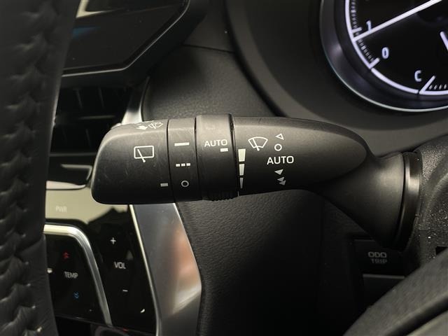 Toyota HARRIER 2020 8014371-1