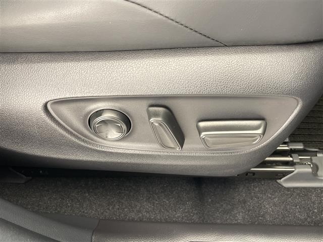 Toyota HARRIER 2023 8014382-3
