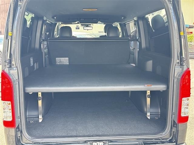 Toyota HIACE VAN 2021 8001051-11