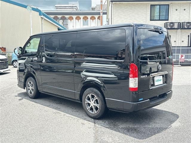 Toyota HIACE VAN 2021 8001051-13