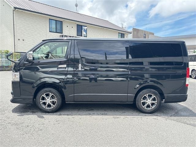 Toyota HIACE VAN 2021 8001051-18