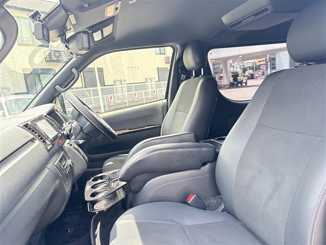 Toyota HIACE VAN 2021 8001051-2