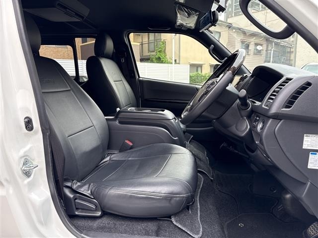 Toyota HIACE VAN 2023 8001064-11