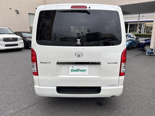 Toyota HIACE VAN 2023 8001064-19