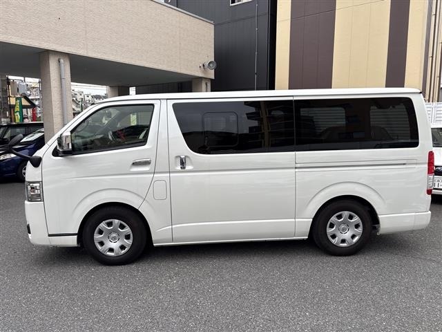 Toyota HIACE VAN 2023 8001064-3