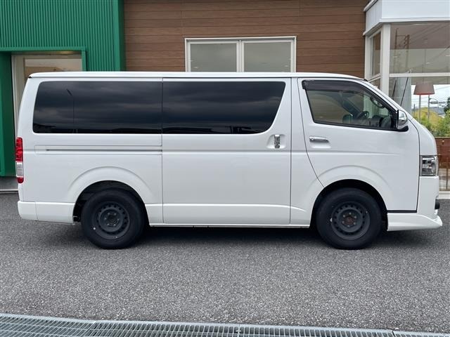 Toyota HIACE VAN 2019 8001076-23