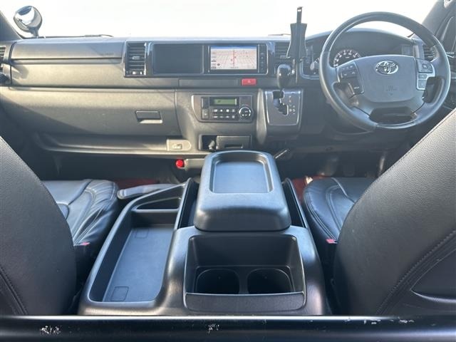 Toyota HIACE VAN 2023 8001081-1